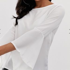 NWT bell sleeve white top